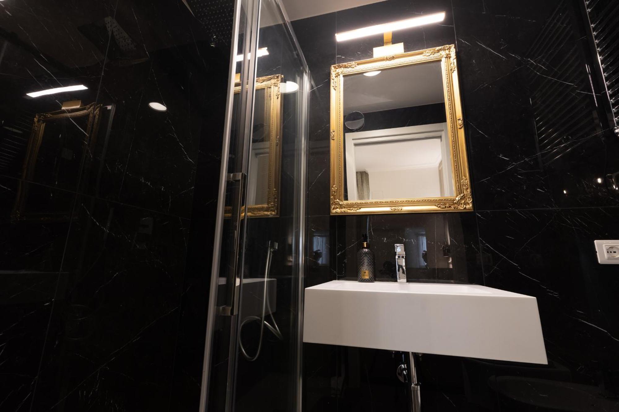 De Vince Suites - Luxury Rooms - Roma Termini Kültér fotó