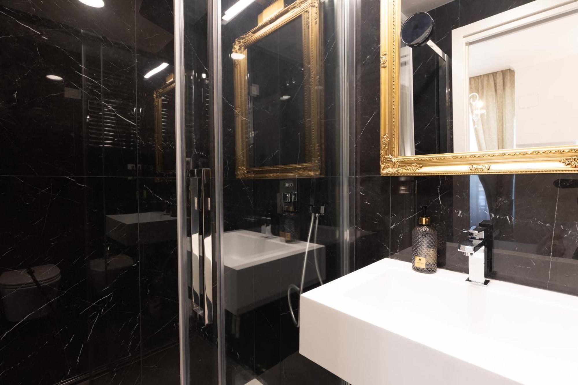 De Vince Suites - Luxury Rooms - Roma Termini Kültér fotó